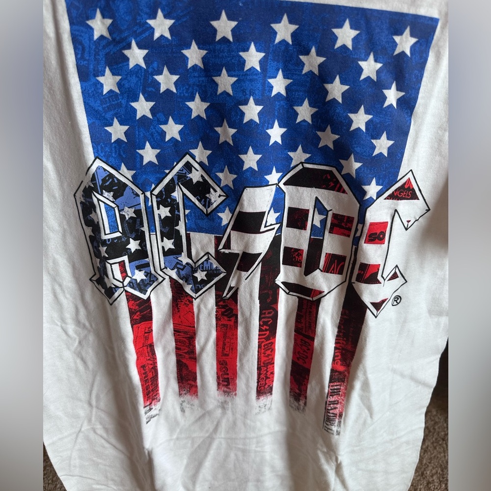 AC/DC American Flag White Graphic Tshirt- Medium - Picture 2 of 3